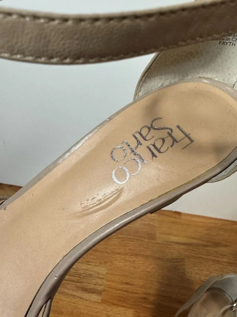 Franco Sarto Fayth Beige Pointed Toe Leather Wedge Heels Size 9